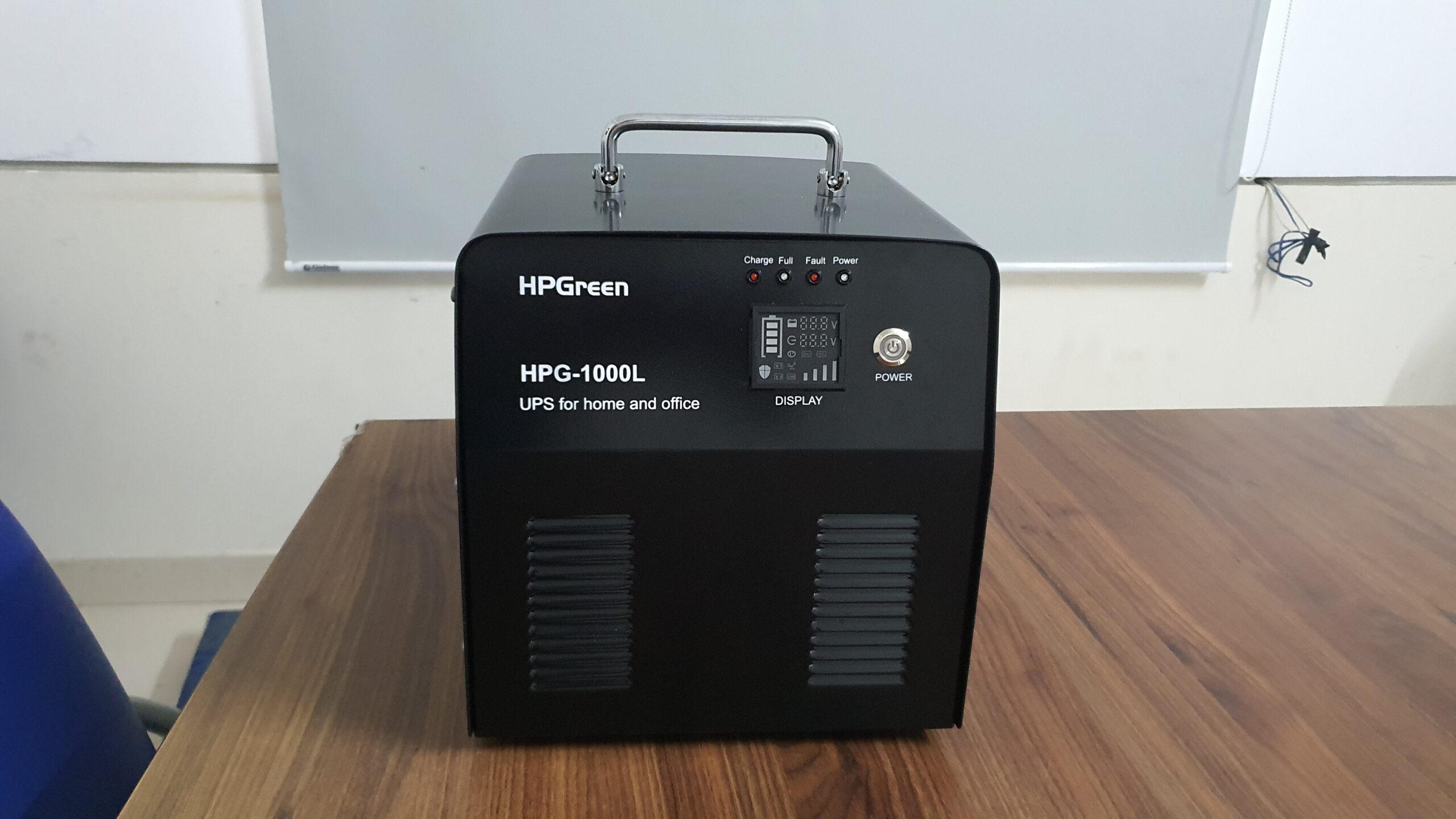 Bộ lưu điện di động năng lượng mặt trời HPgreen HPG1000L Pin Lithium